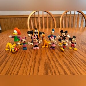 Disney Mickey Mouse Figures Minnie Goofy Pluto Donald Daisy Toys PVC Lot Of 11